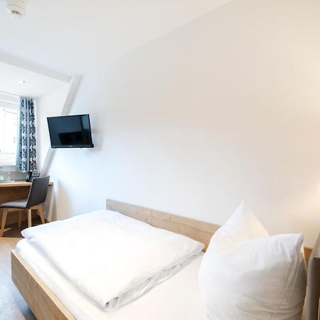 Hotelgasthof Bayerischer Hof Зульцбах-Розенберг Экстерьер фото