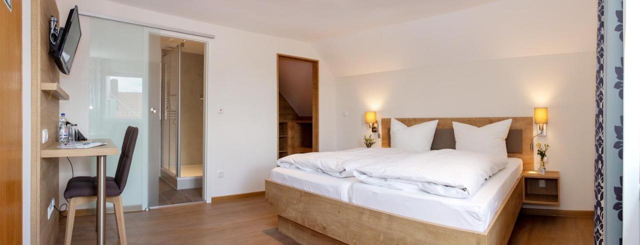 Hotelgasthof Bayerischer Hof Зульцбах-Розенберг Экстерьер фото