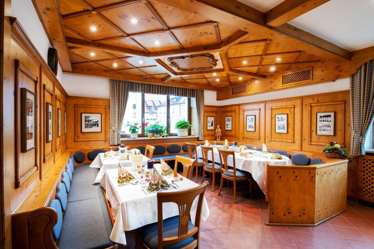 Hotelgasthof Bayerischer Hof Зульцбах-Розенберг Экстерьер фото