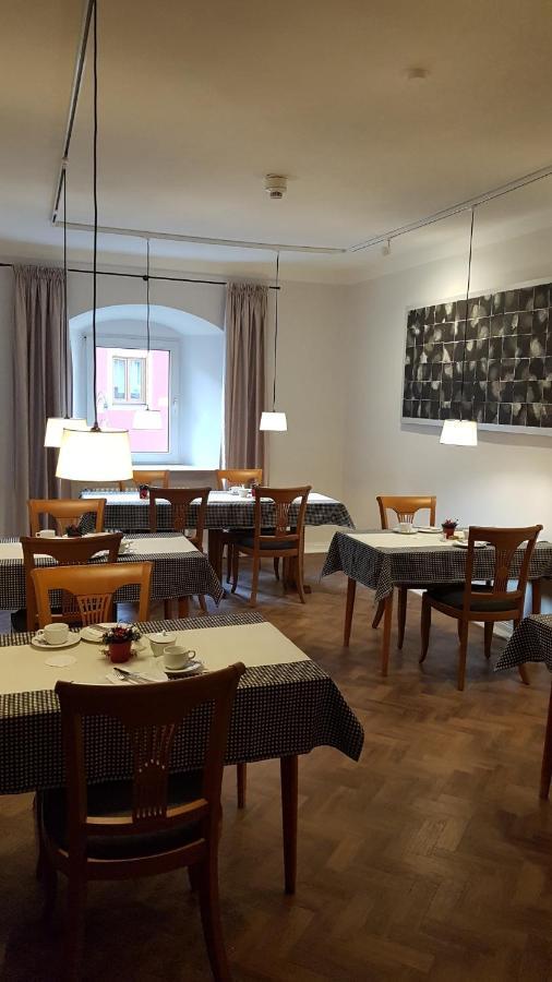 Hotelgasthof Bayerischer Hof Зульцбах-Розенберг Экстерьер фото