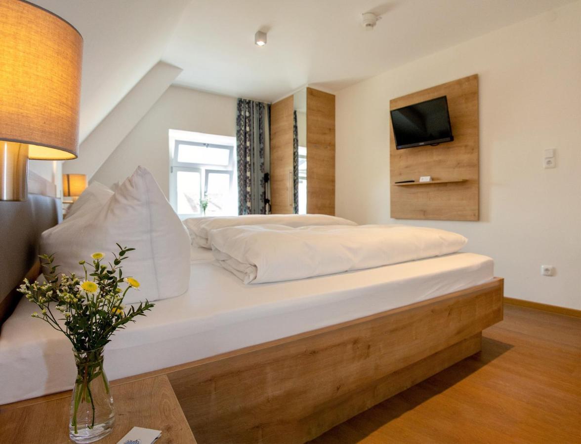 Hotelgasthof Bayerischer Hof Зульцбах-Розенберг Экстерьер фото
