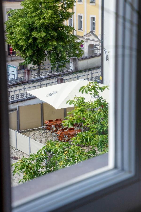 Hotelgasthof Bayerischer Hof Зульцбах-Розенберг Экстерьер фото