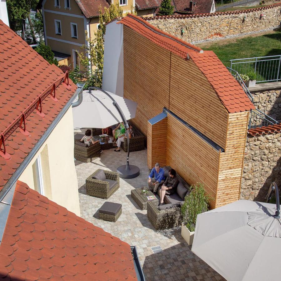 Hotelgasthof Bayerischer Hof Зульцбах-Розенберг Экстерьер фото