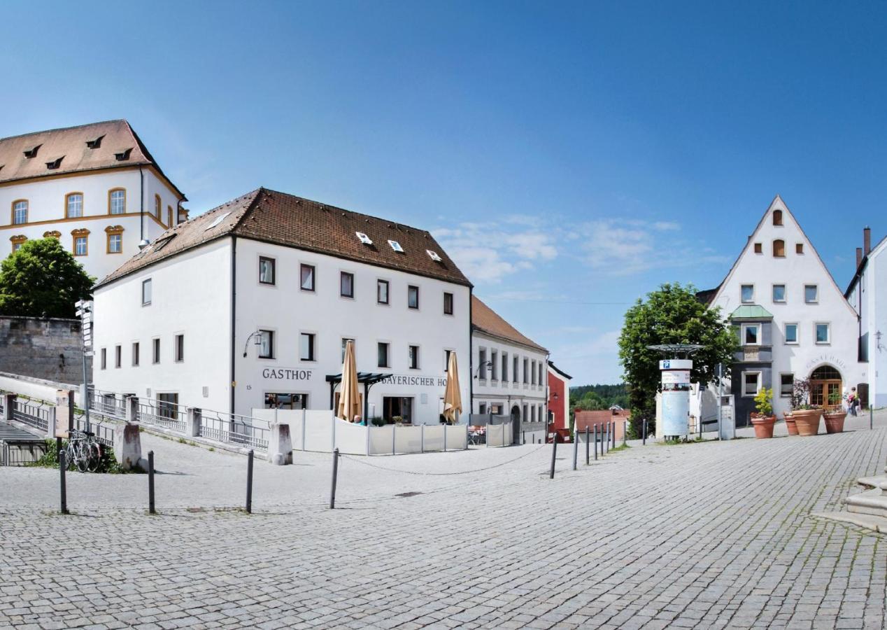 Hotelgasthof Bayerischer Hof Зульцбах-Розенберг Экстерьер фото